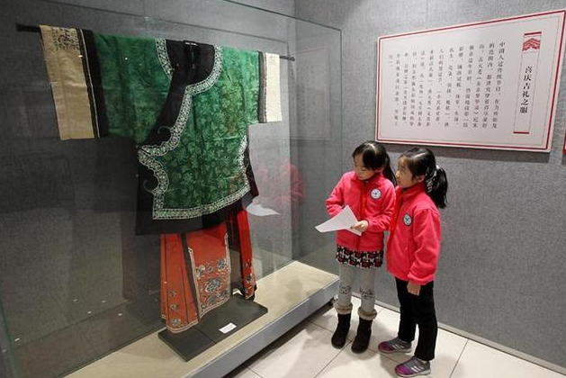 春节为什么要穿新衣服，有什么特殊寓意