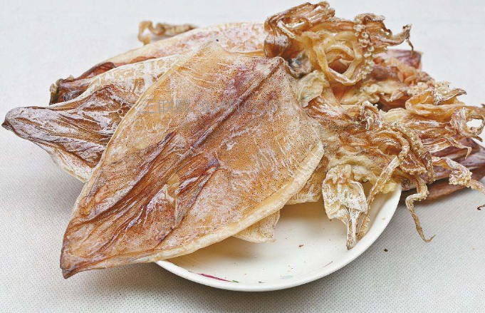 春节健康饮食哪些年货要少吃，这些建议要牢记