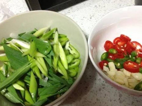 大厨教你怎样把牛肉炒得又嫩又好吃，和什么一起炒更美味