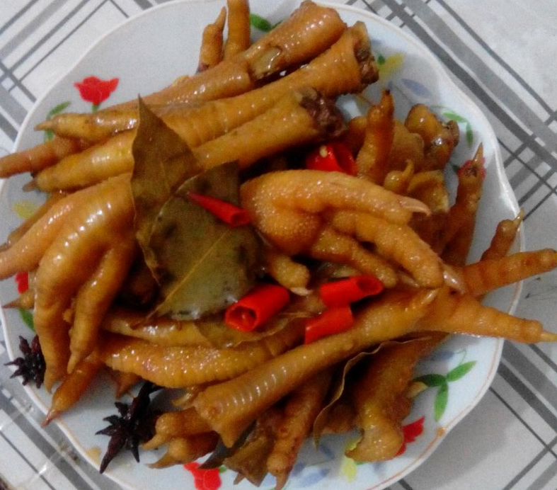 自己卤鸡爪怎么做好吃，需要什么配料