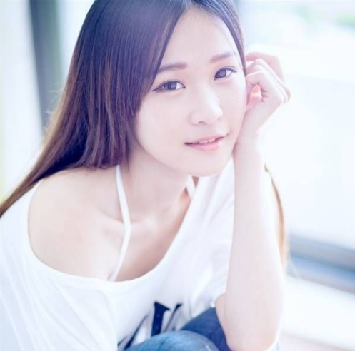 狮子座女生和什么座最配，怎样追狮子座女生