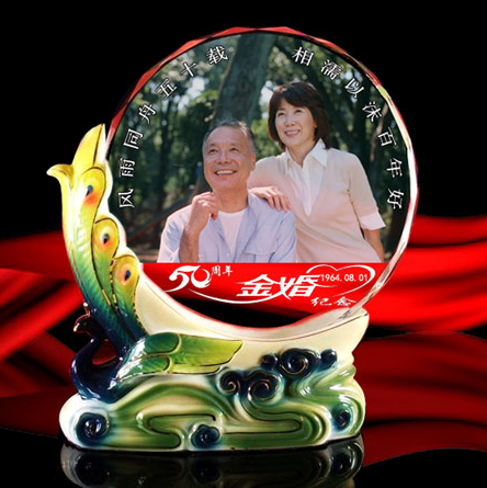 父母金婚送什么礼物好，实用又有纪念价值