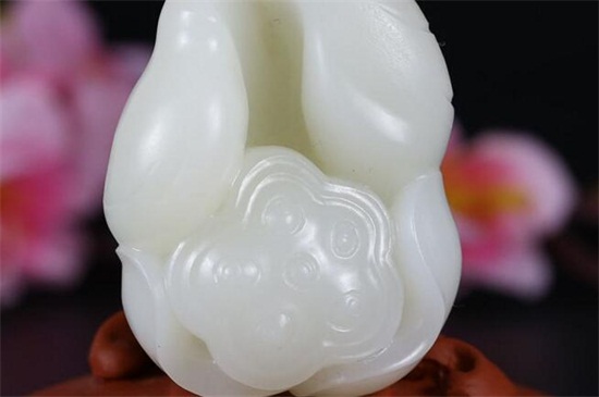 羊脂白玉与和田白玉有区别吗?