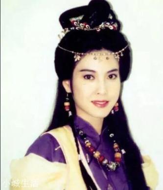 紫衫龙王来历到底是什么？她为什么知道刀剑中的秘密？