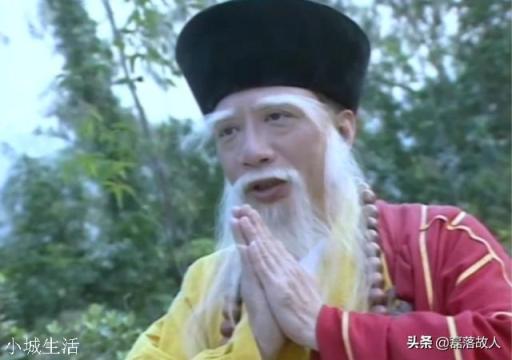 《倚天屠龍記》中，空見神僧有多厲害，是什么水平？