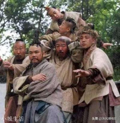 《笑傲江湖》里的桃谷六仙究竟是什么来历？