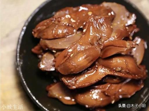 麻辣卤味鸭脖子等麻辣鸭产品当天卖不完怎样保存？第二天还要回卤吗？