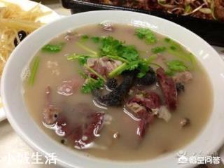 西宁的杂碎汤和银川的羊杂碎汤做法一样吗?