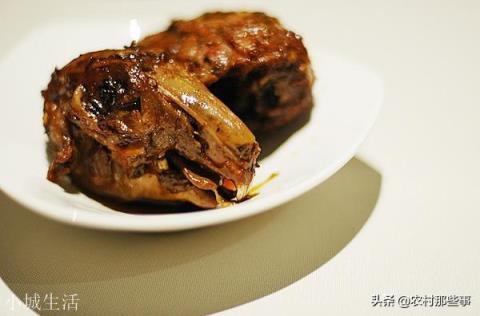 兔子头好吃吗?头上有肉吗？