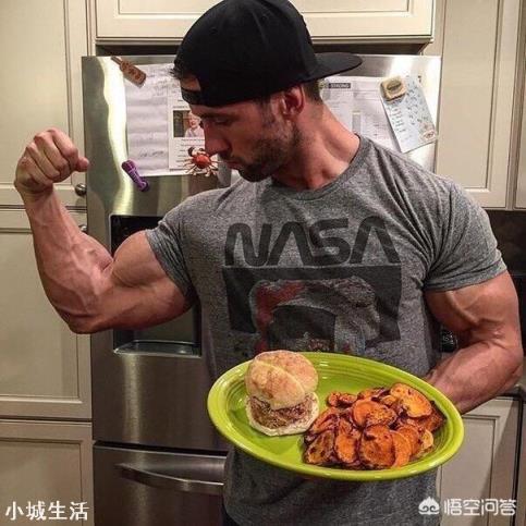 想要肌肉变得更大，如何利用碳水化合物增肌？