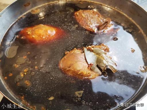 卤牛肉时哪种香料最关键？