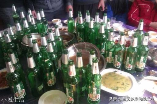 如果你在酒桌上,让你说几段诗,你会说哪些诗句?