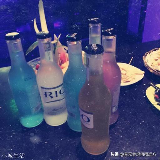 如果你在酒桌上,让你说几段诗,你会说哪些诗句?