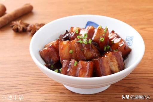 家庭版红烧肉怎么做不油腻？