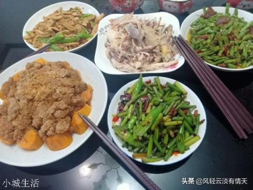 在婆婆家，我在厨房做饭，其他人却没有等我先吃了？好几次都这样，你们怎么看待这个问题？