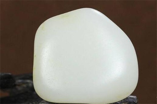石英岩与玉石的区别