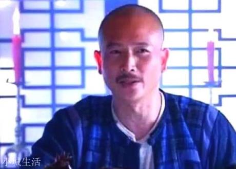 金庸小说中最强舔狗是谁？