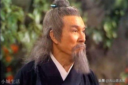 裘千丈到处招摇撞骗，抹黑铁掌帮，为何裘千仞从来不管？