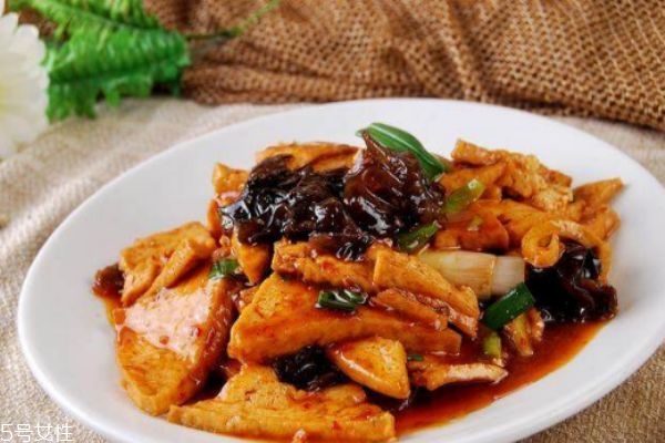 海带豆腐汤做法 家常豆腐的做法