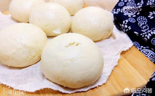为什么馒头店的馒头非常蓬松，而家里做的却做不到？