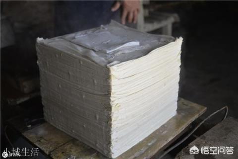 老家做豆腐都是卤水豆腐，那么卤水是怎么弄的？是什么物质？