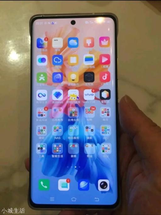 最近有没有什么好的拍照手机给推荐一个？