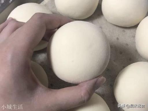 酵母蒸馒头为什么有说一斤面放3克的有说一斤面放五克的,都不一样呢?