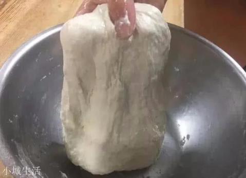 死面大饼加什么原料凉了不硬？
