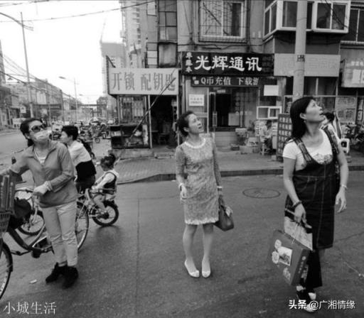 對聯：上聯：農家人農家菜實實在在下聯怎么對？