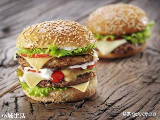 为什么汉堡包菜肉搭配均衡却是垃圾食品，牛肉面高盐高油全是面，没肉却不是？