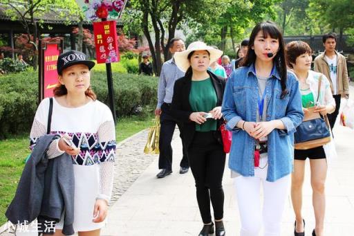 如何回懟導游強制消費時說“沒錢你出來旅游干嘛”這句話？