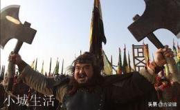《水浒传》李逵杀人不眨眼，为什么怕武功不好的宋江？