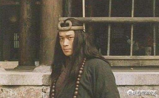 分析一下，武松、鲁智深、杨志、燕青、李逵、史进分别走在街上，见到有人为非作歹，分别会有什么反应？