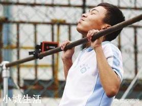 如何在短时间内把引体向上练好?