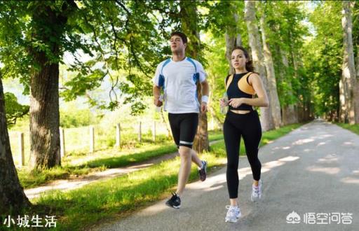 每天35min五公里，一百五十個徒手深蹲、一百個俯臥撐，對身體會不會有負擔？