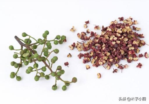 炖肉时,什么时候放花椒大料?