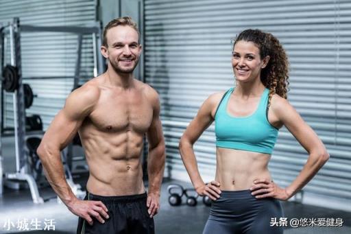 去健身房找私教，问他什么问题能看出来这个教练的水平？