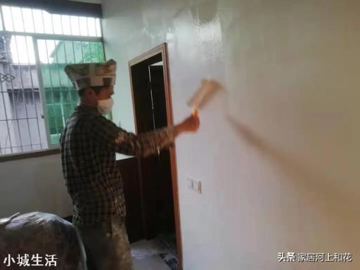 墙面刷了腻子粉，20年了要重新装修，原腻子不刮掉再接着刷腻子行吗？要注意什么？