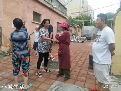 发现邻居家里不住人专门放骨灰该怎么办？