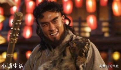 大隋第四条好汉雄阔海与大隋第三条好汉裴元庆比武，谁胜算大些？
