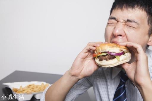 坚持不吃晚饭，一个月之后会有什么结果？