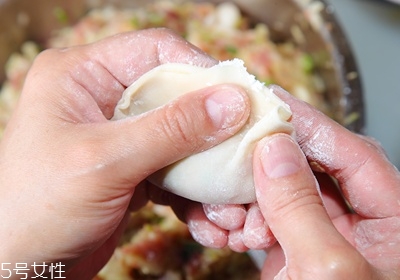 包水饺料理步骤 包水饺的配方比例