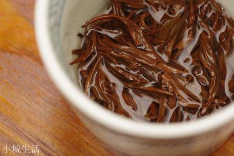 喝茶伤肾吗？