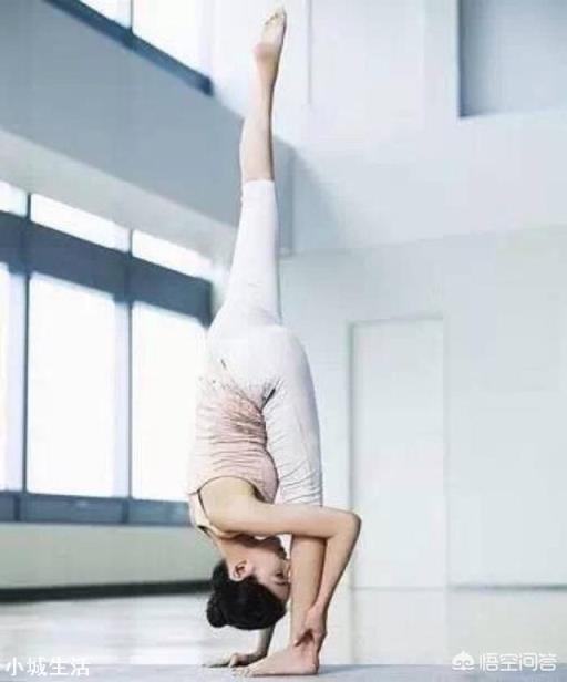练了快一年的瑜伽了，为什么身体上的肉还是很松弛？