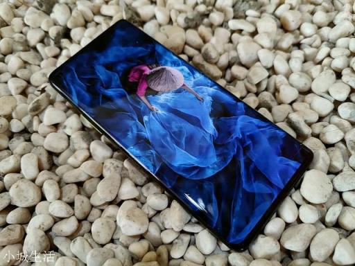 一加8p跟华为mate30p哪个更值得入手？