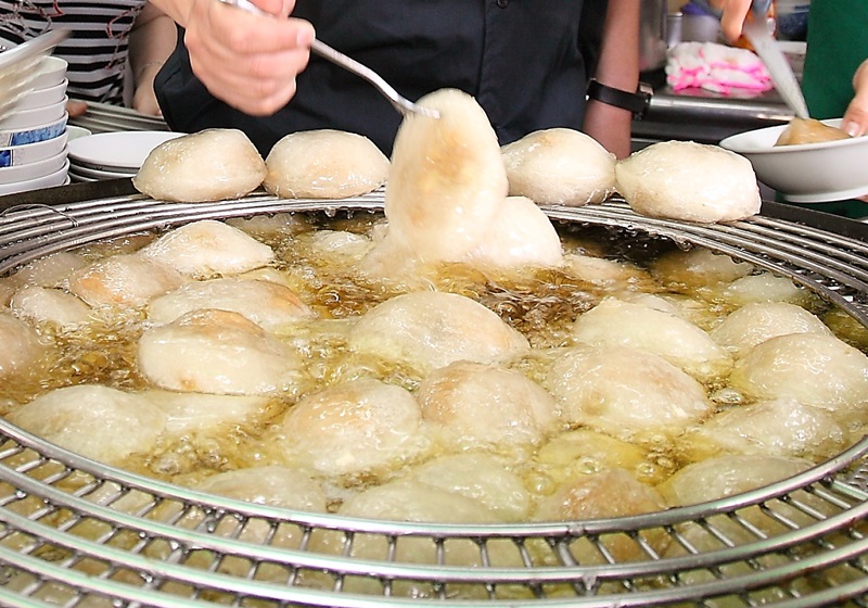 南彰化肉圆制作过程 北彰化肉圆这样做