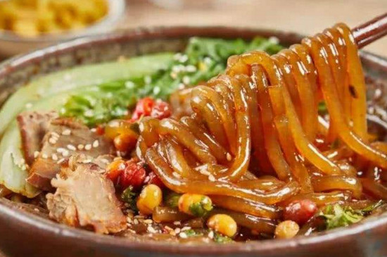 酸辣粉放白醋还是陈醋