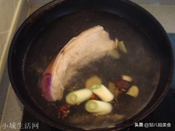 炖猪肉三种不能放的调料 炖猪肉不能放什么调料