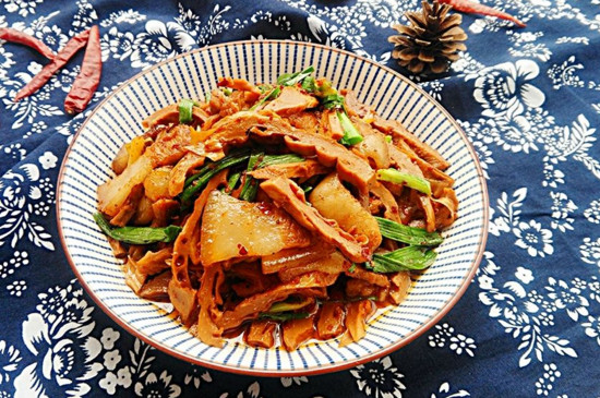 回锅肉能炒豆腐皮吗