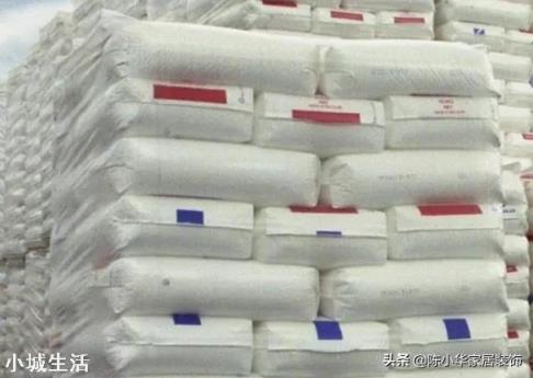 批内墙是用白水泥好，还是腻子粉好？